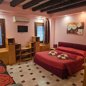 https://i-gioielli-del-doge-cannaregio.hotelslidodijesolo.com